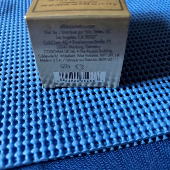 Stila Stay All Day Foundation and Concealer - Porcelain - Picture 5 of 5